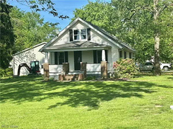 422 N Center Street, LaGrange, OH 44050