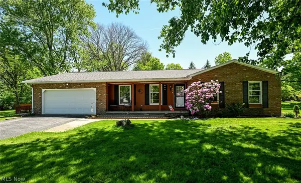 614 N Hidden Valley Road, Cuyahoga Falls, OH 44223