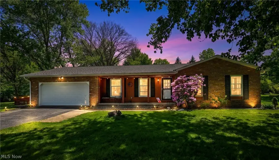 614 N Hidden Valley Road, Cuyahoga Falls, OH 44223 - #2