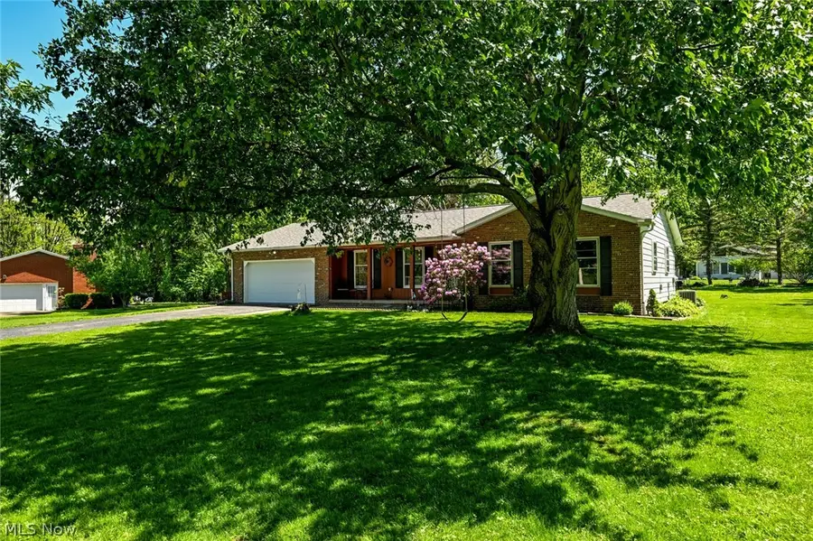614 N Hidden Valley Road, Cuyahoga Falls, OH 44223 - #3