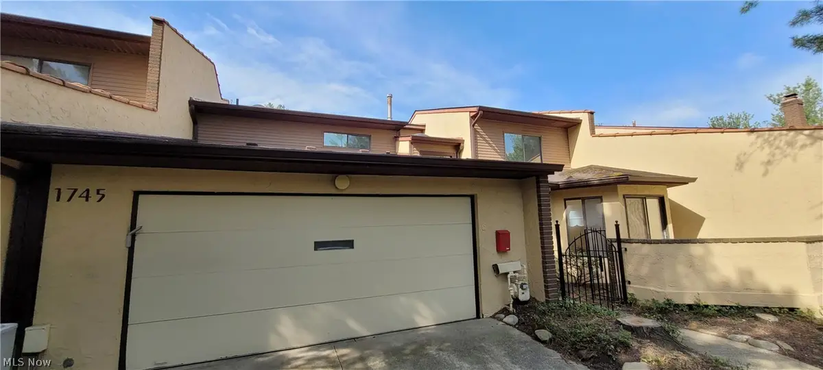1745 Brookwood Drive, Akron, OH 44313 - #1