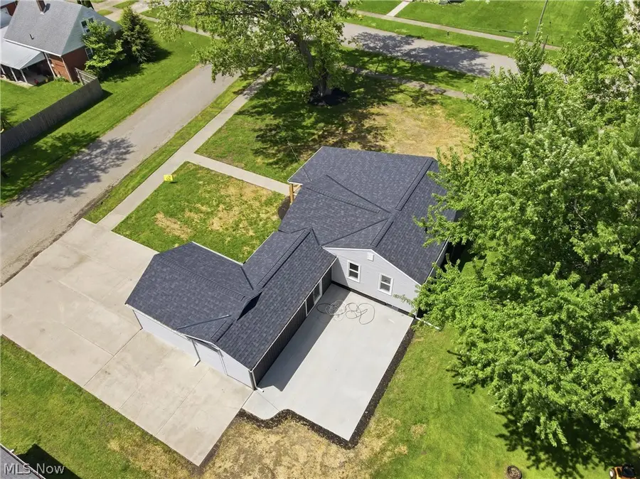 968 Sandusky Street, Conneaut, OH 44030 - #3