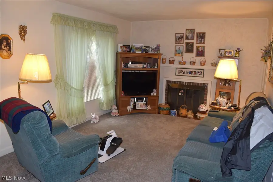 132 N Sugar Street, Saint Clairsville, OH 43950 - #2