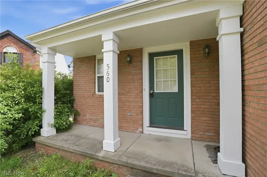 560 Canterbury Lane, Sagamore Hills, OH 44067 - #2