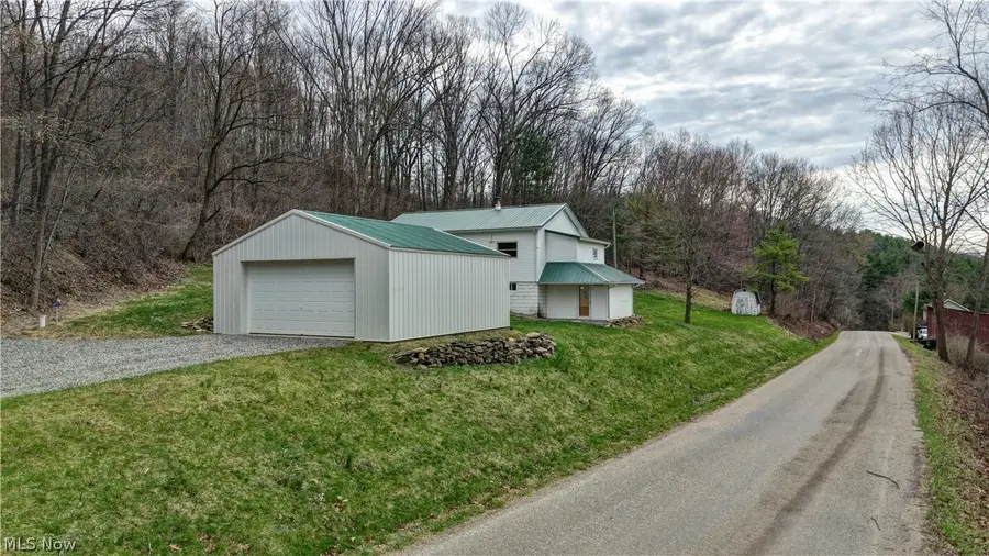 12413 Lick Run Rd, Newcomerstown, OH 43832 - #3