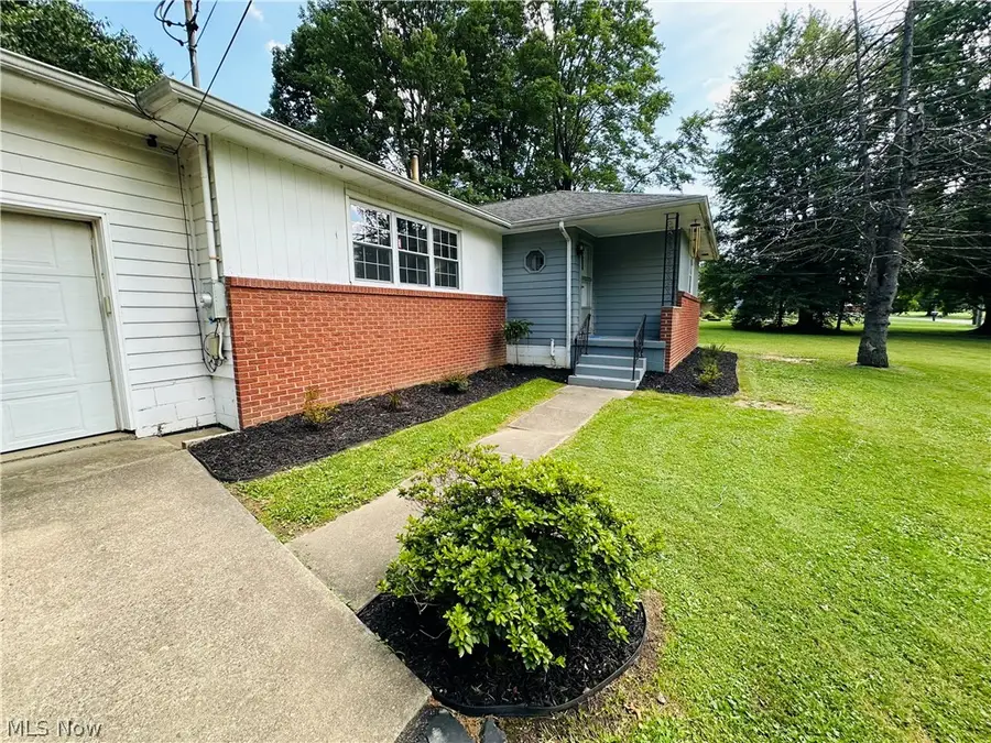 2695 Miller Graber Road, Newton Falls, OH 44444 - #2