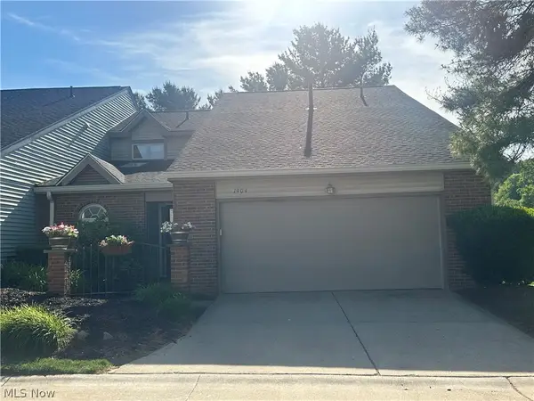 1904 Indian Hills Trail, Akron, OH 44313
