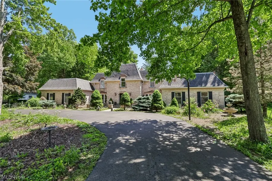 5785 Lamplighter Drive, Girard, OH 44420 - #2
