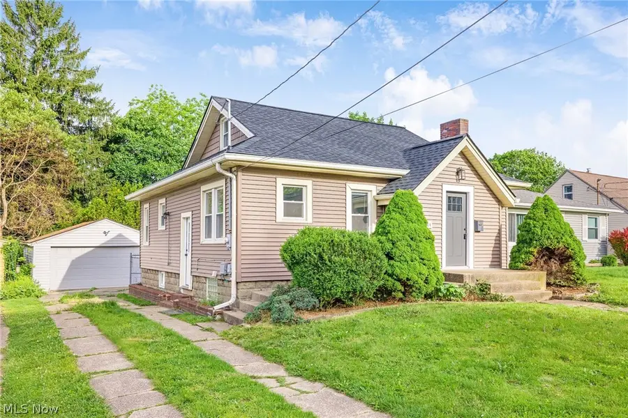 184 Edgehill Drive, Akron, OH 44312 - #3