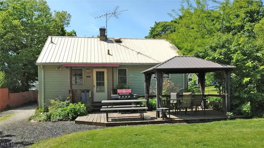 136 Sunset Drive, Kelleys Island, OH 43438 - #2