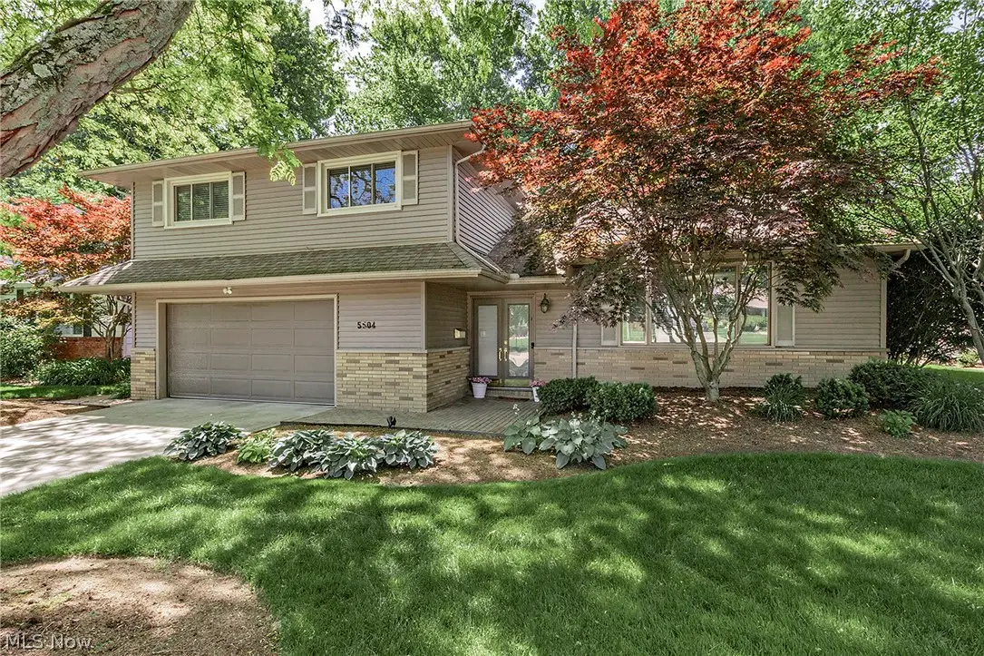 5504 Lansbury Lane, Lyndhurst, OH 44124 - #1