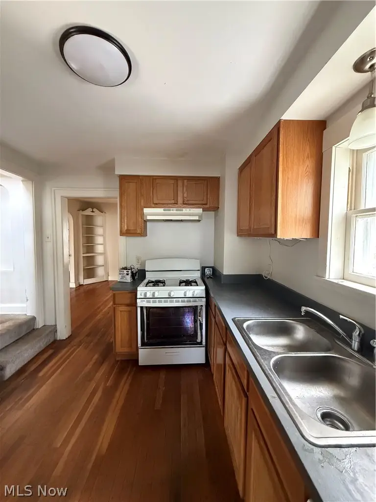3365 Silsby Road, Cleveland Heights, OH 44118 - #2