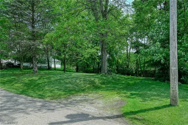 1921 Dwight Street, Cuyahoga Falls, OH 44221