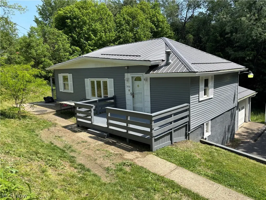300 Henry, East Liverpool, OH 43920 - #1
