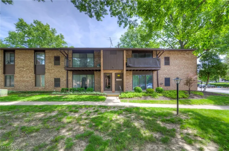16430 Heather Lane #204, Middleburg Heights, OH 44130 - #2