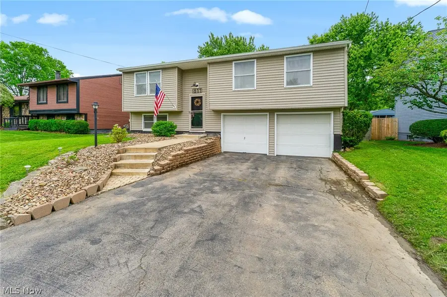 811 Illinois Avenue, McDonald, OH 44437 - #2
