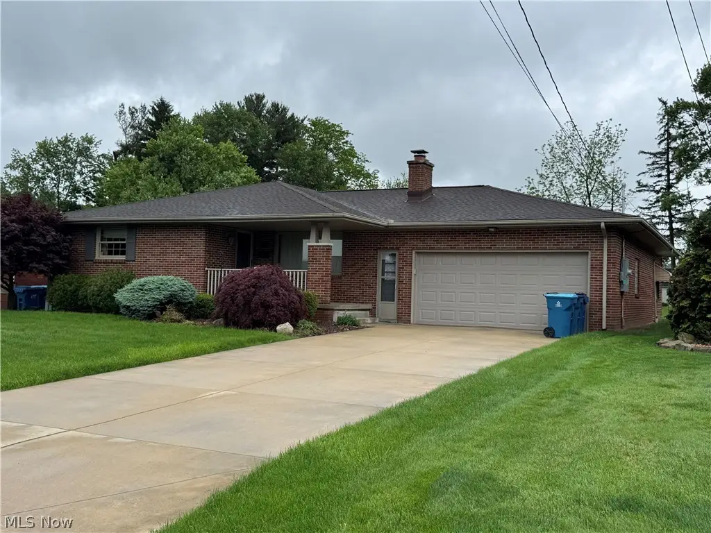 592 W Omar Street, Struthers, OH 44471 - #1