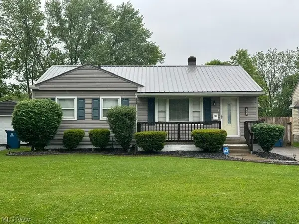 438 10th Street, Struthers, OH 44471