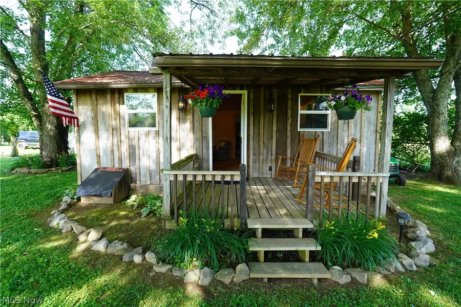 173 W Apple Blossom Way, Elizabeth, WV 26143 - #3