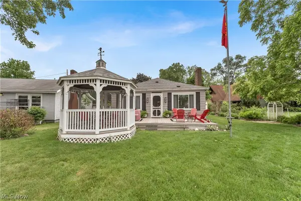 27233 Lake Point Drive, Beloit, OH 44609
