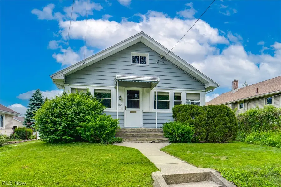 1425 Chippewa Avenue, Akron, OH 44305 - #2