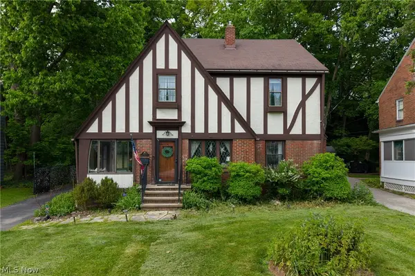 3605 Meadowbrook Boulevard, University Heights, OH 44118