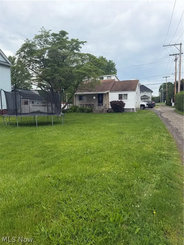 525 Wabash N Avenue, Brewster, OH 44613