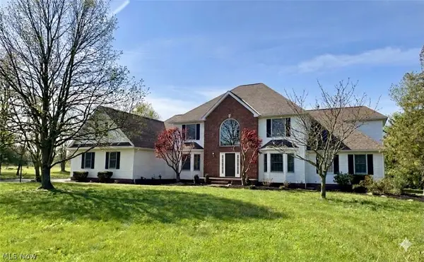 11379 Woodiebrook Road, Chardon, OH 44024