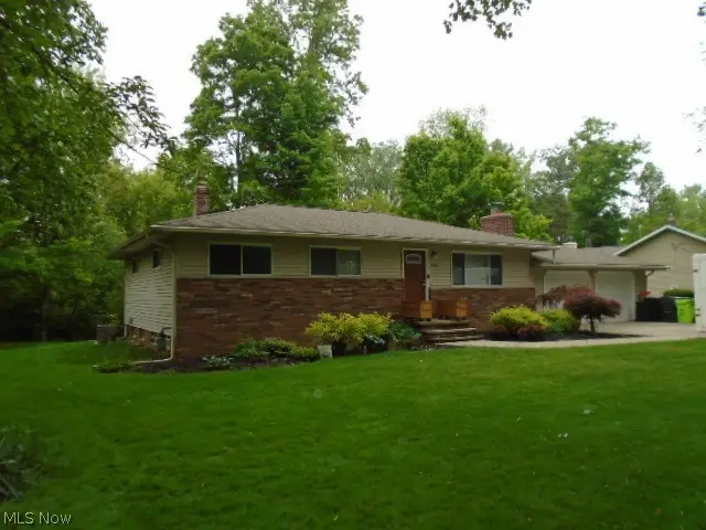 9394 Ledge Acres Drive, Macedonia, OH 44056 - #2