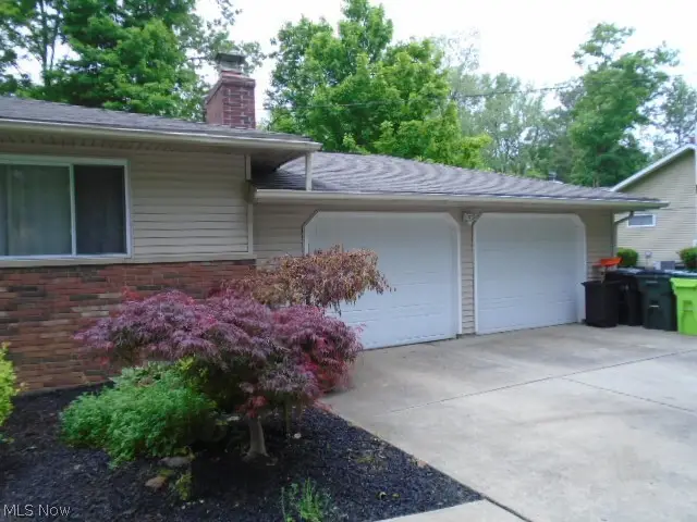 9394 Ledge Acres Drive, Macedonia, OH 44056 - #3