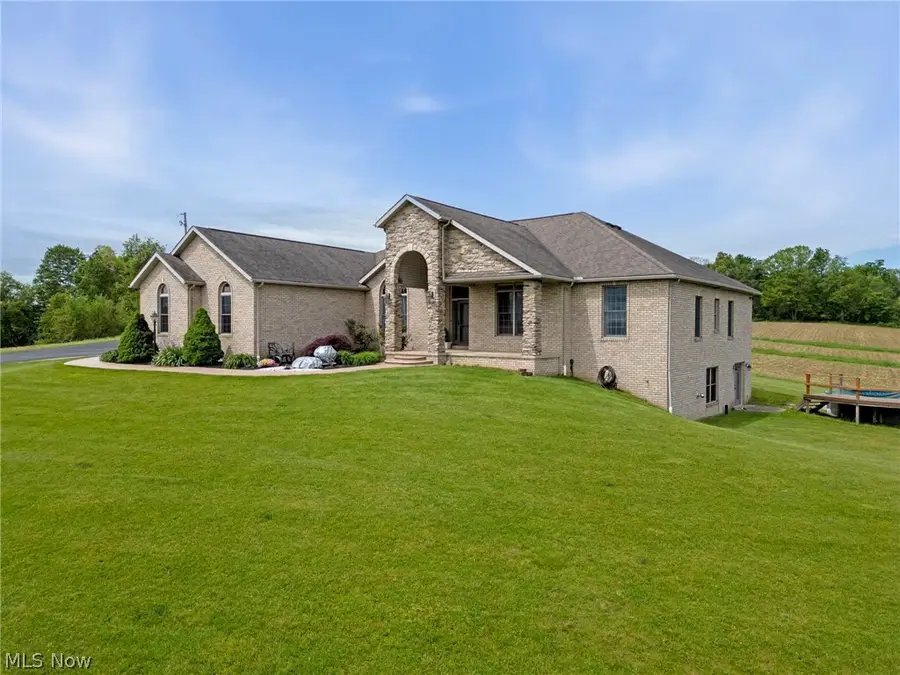 8233 Township Road 466, Lakeville, OH 44638 - #2