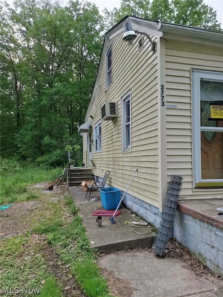 3773 Globe Avenue, Lorain, OH 44055 - #3