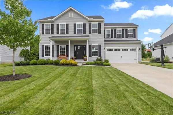 8109 Ashford Circle, North Ridgeville, OH 44039
