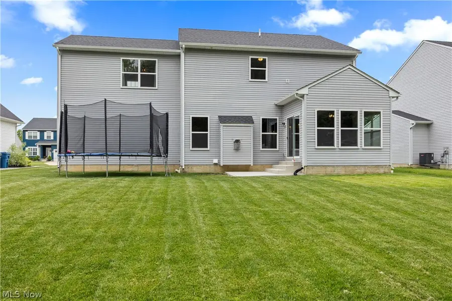 8109 Ashford Circle, North Ridgeville, OH 44039 - #2