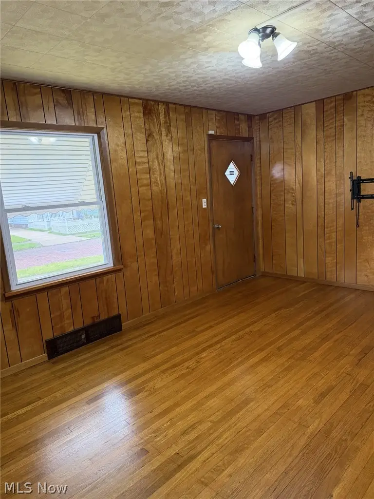 12412 Mortimer Avenue, Cleveland, OH 44111 - #2