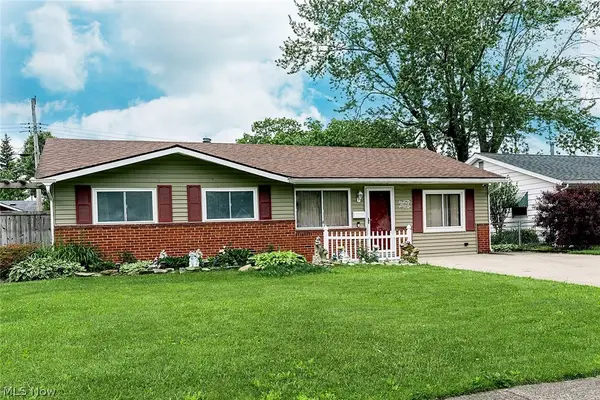 4624 Meadow Lane, South Lorain, OH 44055