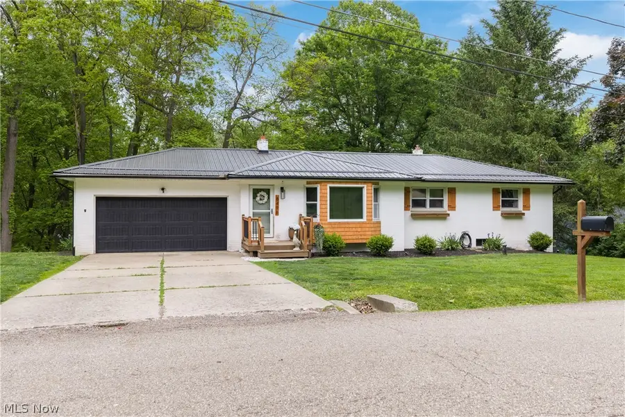 8496 Shadyview Nw Avenue, Clinton, OH 44216 - #2