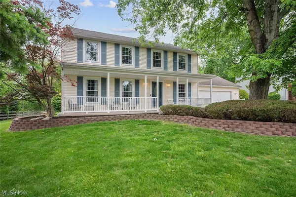 7310 S Meadow Drive, Concord Twp, OH 44077