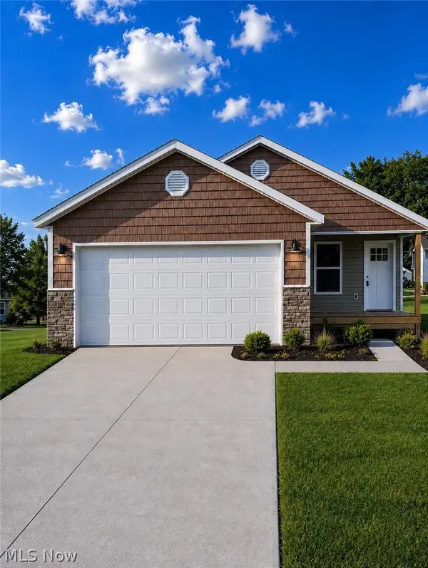 360 E Paige Avenue, Barberton, OH 44203