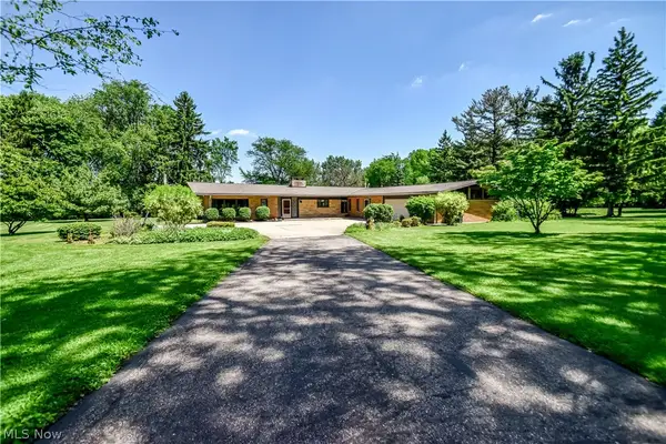 28833 Clark Drive, Wickliffe, OH 44092