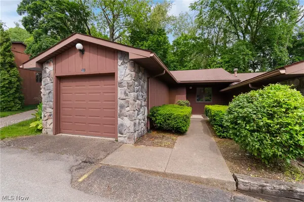 1033 Washington Street #201, Wooster, OH 44691