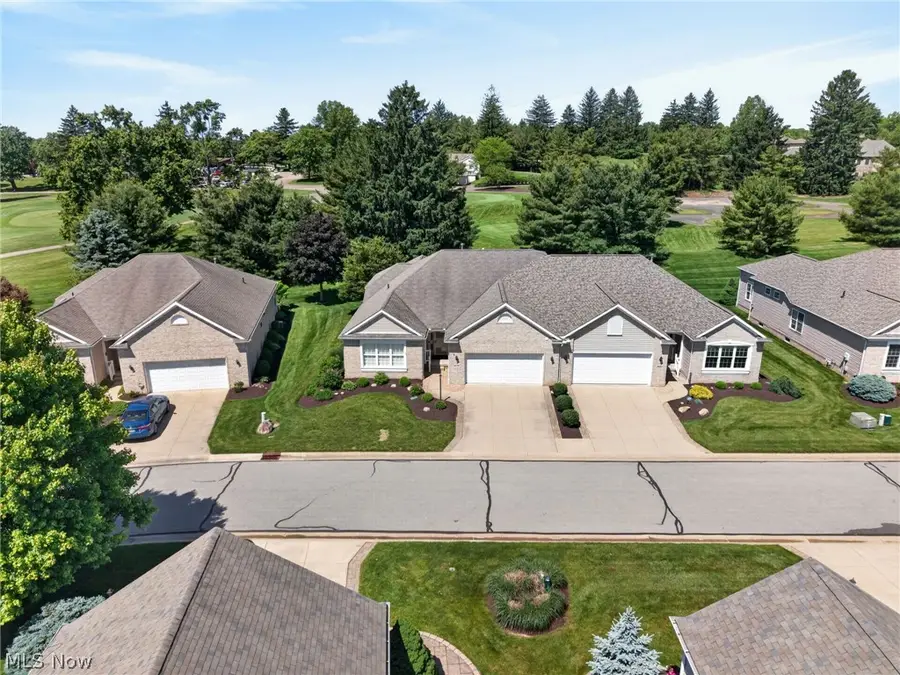 3629 Elmhurst Circle, Uniontown, OH 44685 - #3