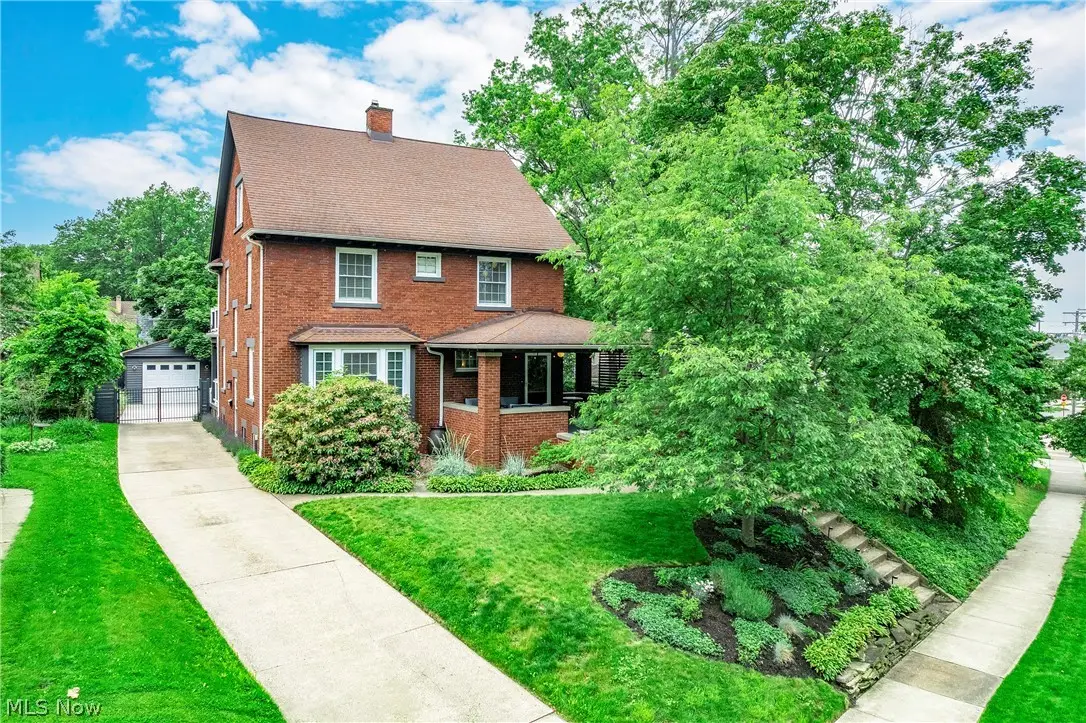 1450 Waterbury Road, Lakewood, OH 44107 - #1