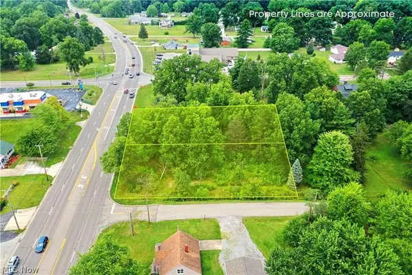 145 N Canfield Niles Road, Youngstown, OH 44515