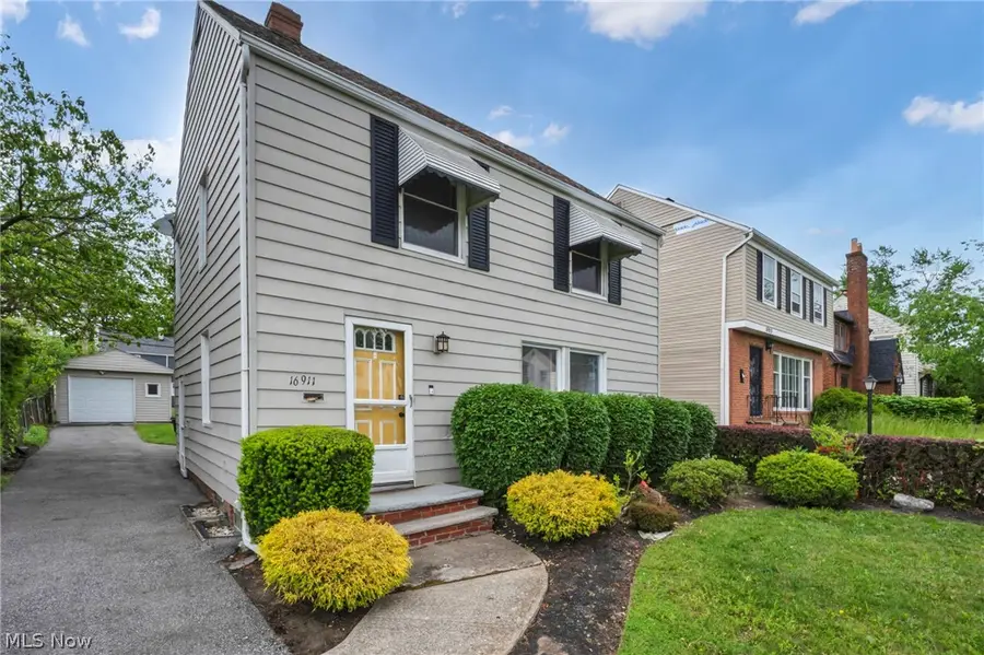 16911 Throckley Avenue, Cleveland, OH 44128 - #2
