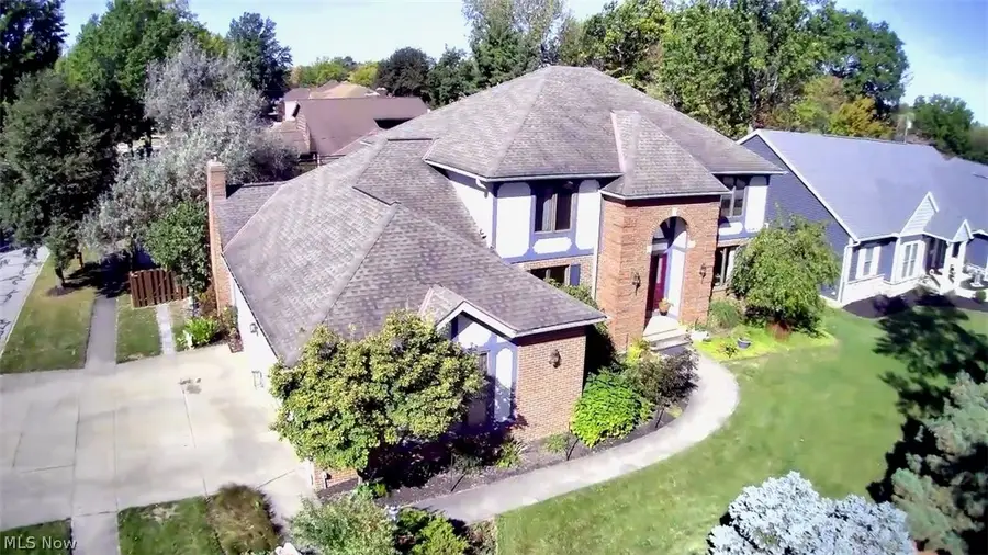7432 Baldwin Creek Drive, Middleburg Heights, OH 44130 - #3