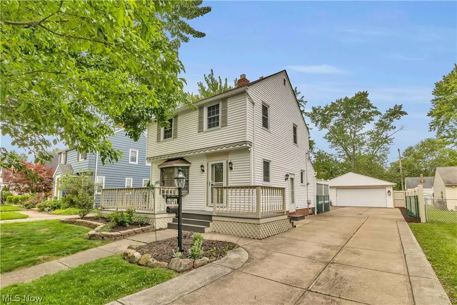 6896 Parma Park Boulevard, Parma Heights, OH 44130 - #2