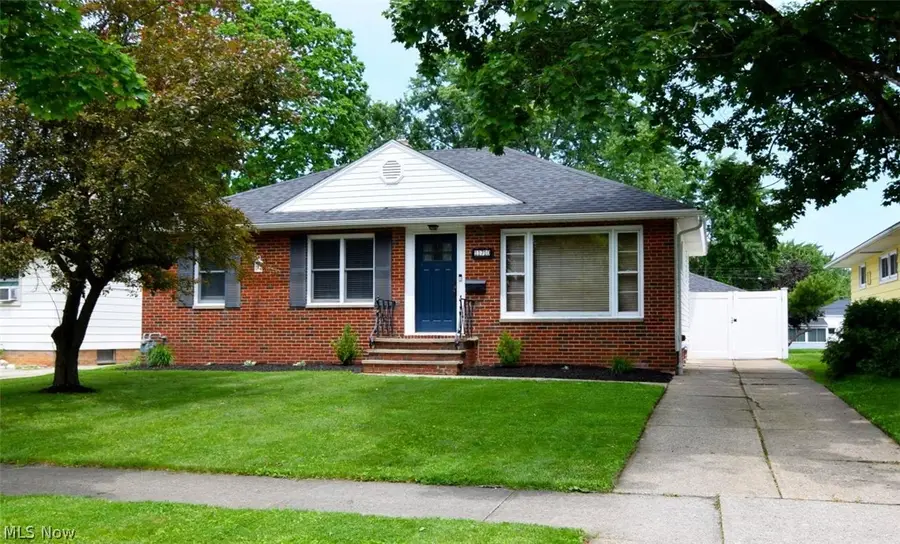 11710 Barrington Boulevard, Parma Heights, OH 44130 - #3