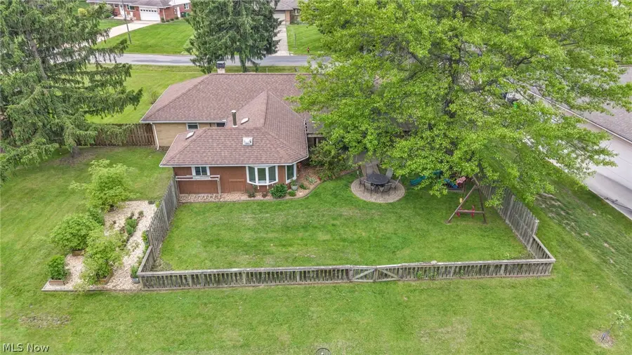 7663 Kitner Boulevard, Northfield Center, OH 44067 - #3