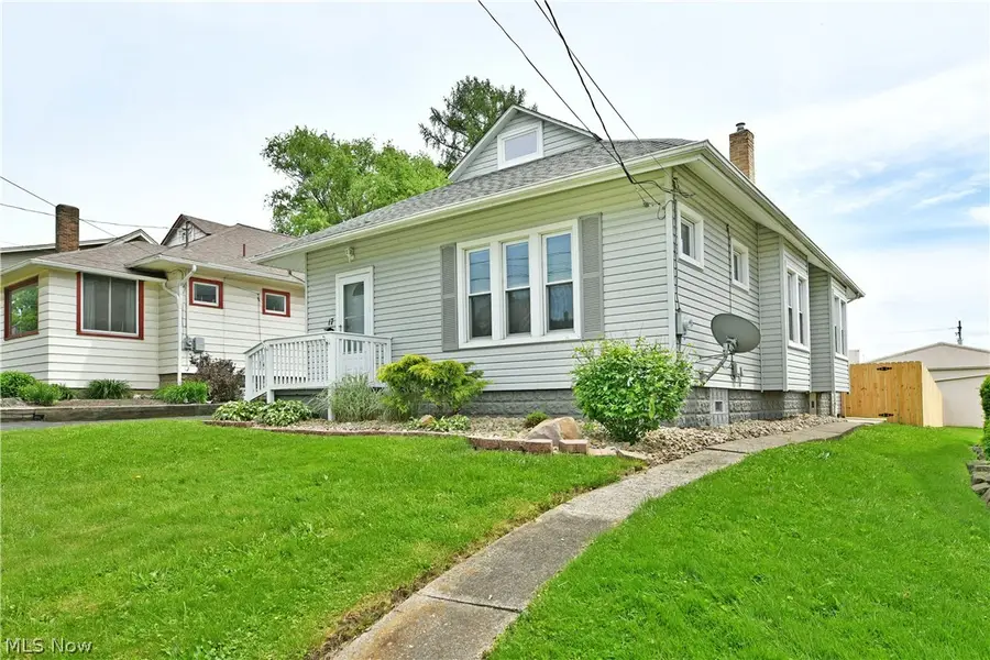 17 E Prospect Street, Girard, OH 44420 - #2